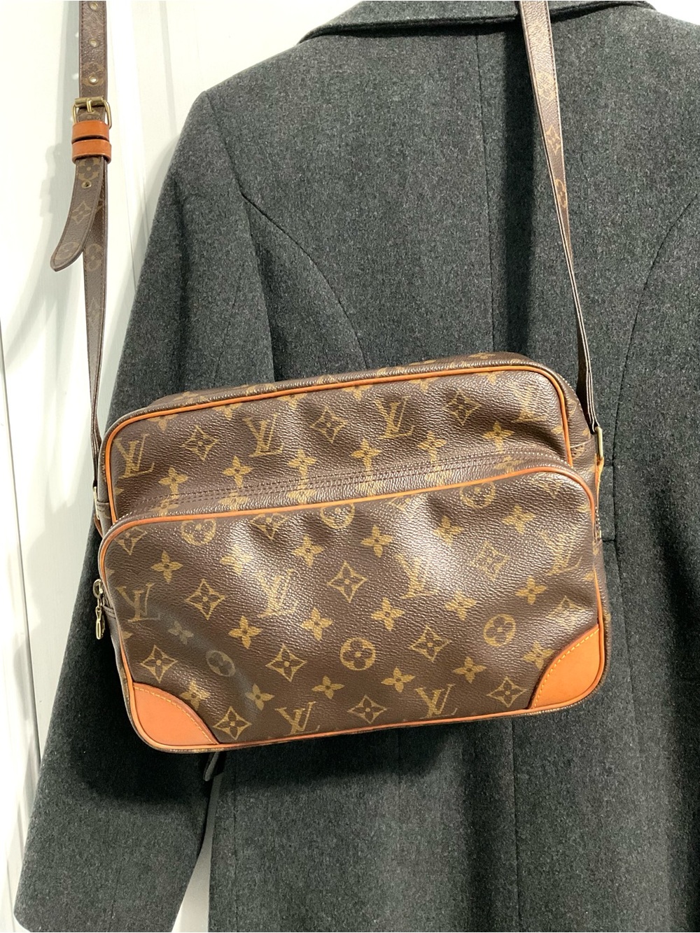 ✅AUTHENTIC LV Monogram SHOULDER Bag UNISEX SHOULDER LOUIS VUITTON